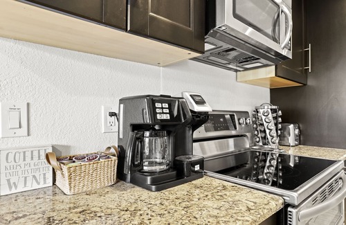 Raskin Estates House | El Sueño Retreat | Pool & Spa Oasis