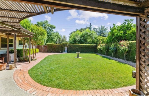 Davis House | El Toro 3BR Cottage | Sunny Davis Getaway Near UC