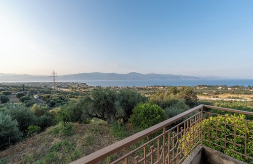 Aigialeia House | Elaia Retreat by Greece Apartments