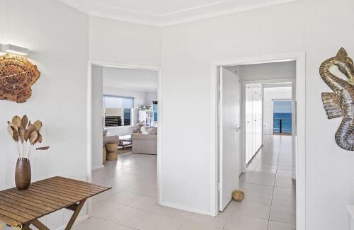 Fishermans Bay House | Elanora Ocean St No 8