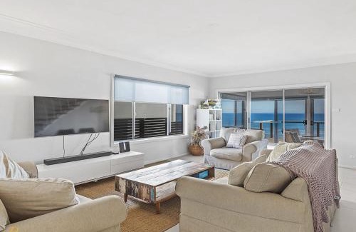 Fishermans Bay House | Elanora Ocean St No 8