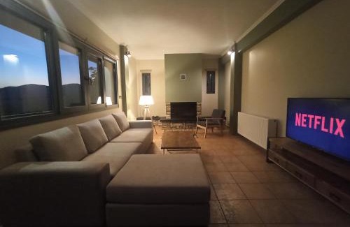 Karpenisi House | Elatos Boutique MountainHouse