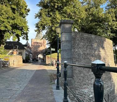 Elburg Apartment | Elburg-Vesting sfeervol appartement Bij de jufferen