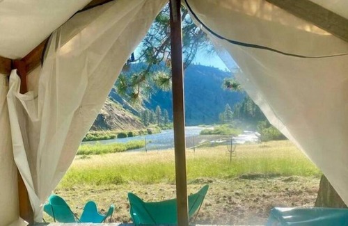 Shoup RV Rental | Elderberry tent & Lewis tent