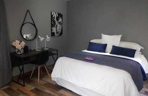 Randpark Ridge House | Elderie BnB
