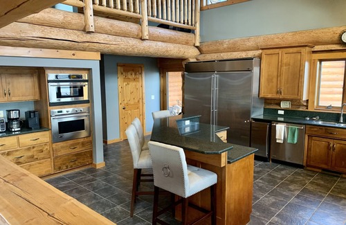 West Yankton House | Eldorado Lodge. Luxurious House Overlooking Lewis & Clark Lake. 40 Acres=Privacy