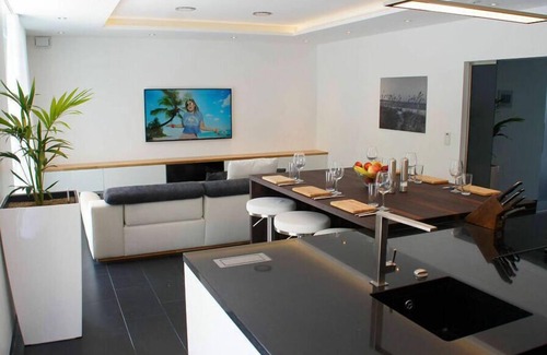 Glowe House | Elegance Comfortable holiday residence