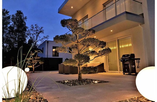 Glowe House | Elegance Comfortable holiday residence