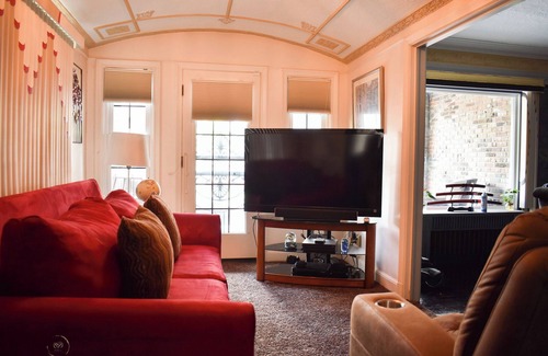 Detroit House | Elegance in a Historical Neighborhood