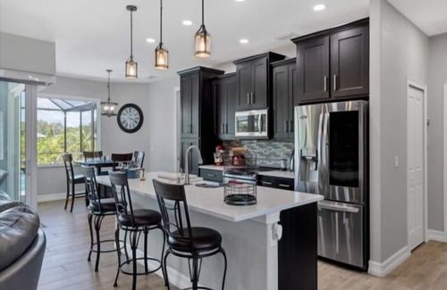 Englewood East House | Elegance in Englewood - Beautiful Pool home with views of Lake Van