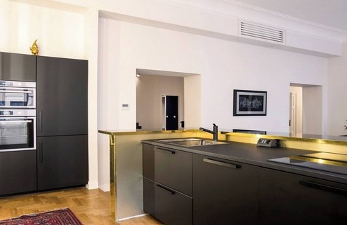 Repubblica Apartment | ELEGANCE & JOY OF ROME LUXURY LIVING NEAR TREVI FOUNTAIN - UTTERLY MAGNIFICIENT