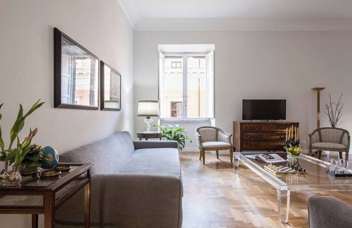 Repubblica Apartment | ELEGANCE & JOY OF ROME LUXURY LIVING NEAR TREVI FOUNTAIN - UTTERLY MAGNIFICIENT
