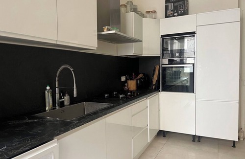 Plaisance Apartment | Elegant 150m2 Haussmann apartment in Paris Pasteur