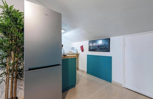 Rione III Colonna Apartment | Elegant 17th-Century Apartment in the Heart of Romen