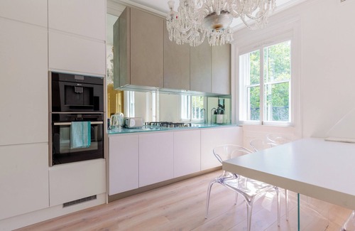 Knightsbridge and Belgravia Apartment | Elegant 1BR Flat w/Balcony by Hyde Park