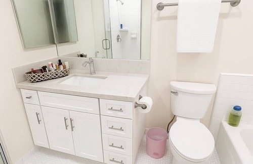 The Flats Apartment | Elegant 1BR in Beverly Hills, Los Angeles