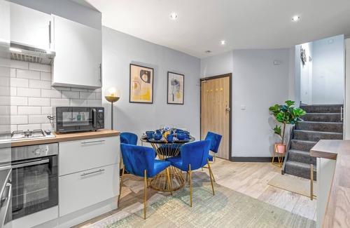 Munster House | Elegant 2 bedroom in the heart of Fulham