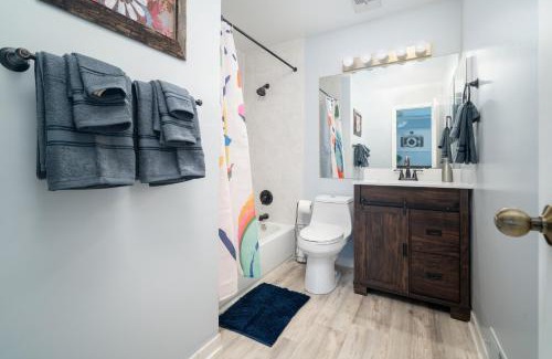 Calverton Apartment | Elegant 2 Level Urban Oasis in Silver Spring