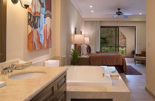 Loreto Resort | Elegant 2BR Penthouse in Loreto with Ocean Views & Golf Access