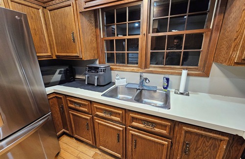 Lower Sackville House | Elegant 3-Bedroom Haven, Private Bath + Deck & BBQ. Shared Kitchen.