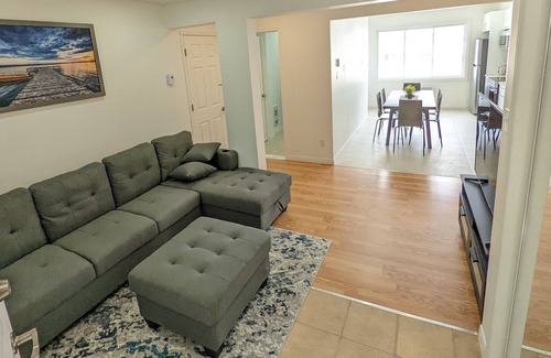 Pont-Viau Apartment | ELEGANT 3 BEDROOM/2 BATHS CONDO with FREE PARKING!
