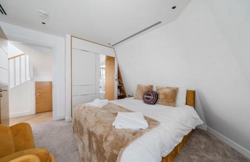 City of Westminster Apartment | Elegant 3-Bedroom Penthouse in Marble Arch 70