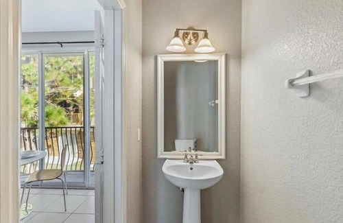Florida Central Atlantic Coast Apartment | Elegant 3-Bedroom Townhome at Vista Cay