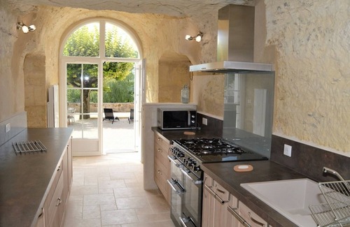 Vouvray Cottage | Elegant 3-Bedroom Troglodyte Home with Finnish Spa and Game Room in Vouvray