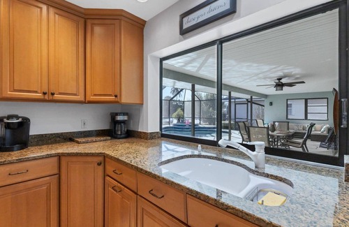 Charlotte Harbor House | 🥇 Elegant 3bd waterfront villa with a private pool and spa (CH863)
