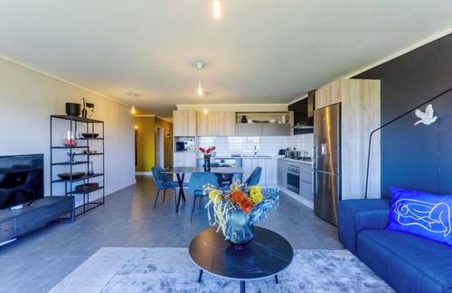 Flora Park Apartment | Elegant 3BR Apartment with Amazing Views