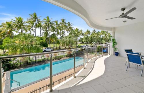 Cairns North Apartment | Elegant 3BR Cairns Esplanade Apartment with Pool