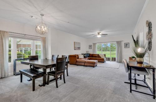 Central Myrtle Beach Apartment | Elegant 3BR Condo - Magnolia North 101