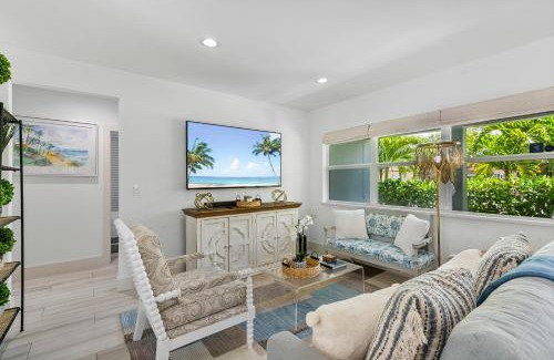 Old Northwood House | Elegant 3br Getaway W Pool, Near Wpb Hotspots
