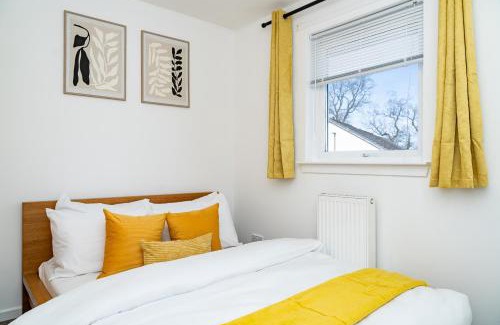 Liberton House | Elegant 3BR Home, City Centre, Free Parking