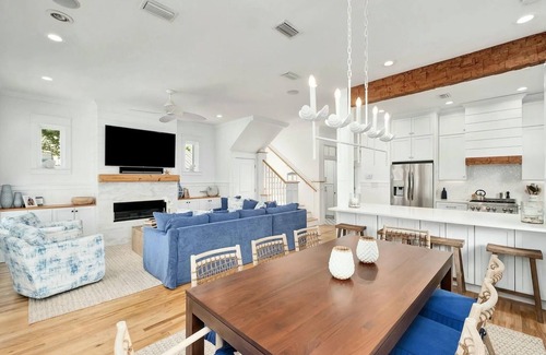Sunnyside House | Elegant 4-Bedroom Beach Retreat in Carillon Beach—Steps from the Pool Gulf