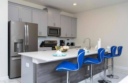 Davenport Resort | Elegant 4BR Oasis Resort Villa near Disney - Pool, BBQ & Pet friendly