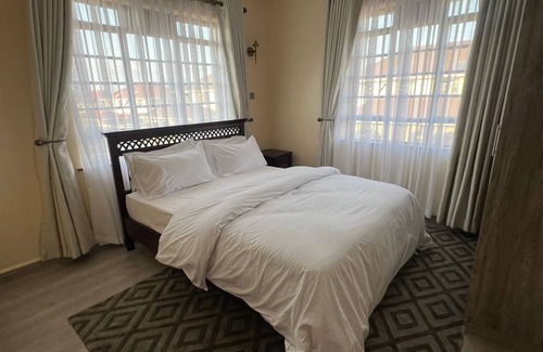 Athi River Villa | Elegant 4BR Villa with Private Pool near JKIA – Greenpark, Athi River