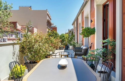 Huertas Apartment | Elegant 5-Bedroom Apartment with Terrace in the Heart of Madrid