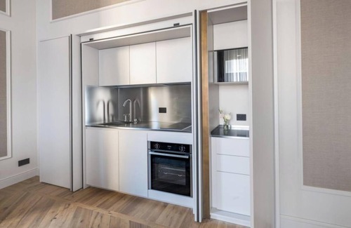 San Giovanni Apartment | Elegant 5-Bedroom Apartment in Piazza della Signoria, Florence