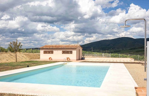 Le Bolle Villa | Elegant 6‑Guest Villa in Chianti Vineyards – Castello Vicchiomaggio Estate