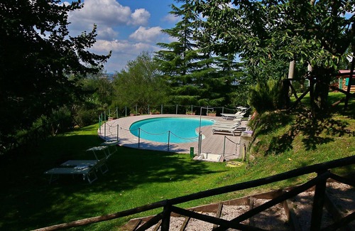 Torgiano Other | Elegant and broad Apartment in Torgiano with Garden and Pool