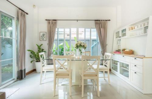 Nong Kwai Villa | Elegant and Modern Home at Sansaran Villa Chiang Mai