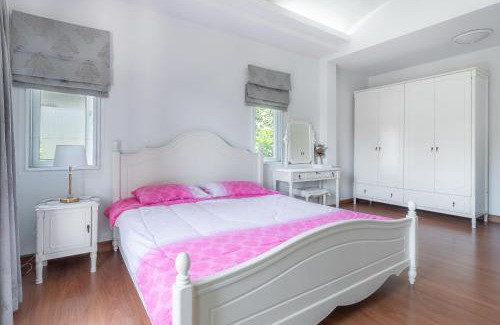 Nong Kwai Villa | Elegant and Modern Home at Sansaran Villa Chiang Mai