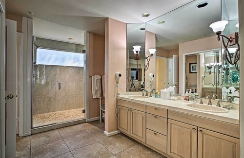 Cathedral City Resort | Elegant and spacious two-story suite near Palm Springs