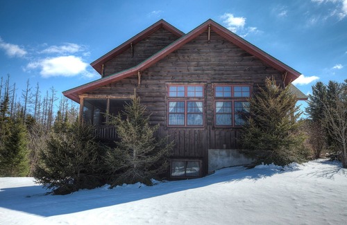 Lake Placid House | Elegant and Spacious Lake Placid Townhouse