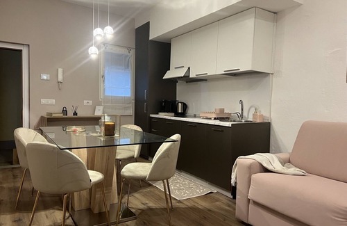 Orta San Giulio Apartment | Elegant apartment in the historic center of Orta San Giulio