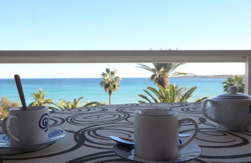 Son Servera Apartment | Elegant apartment in the first line of the sea and the beach of Cala Millor