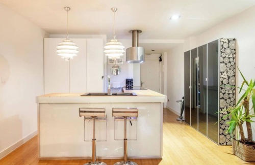 Sant Francesc Apartment | Elegant Apartment in the Center of Valencia