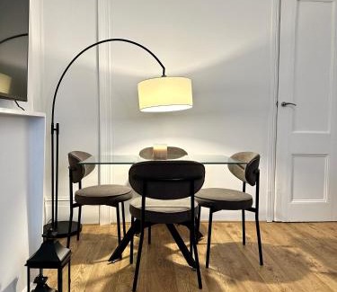 Leyton Apartment | Elegant apartment in London