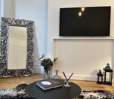 Leyton Apartment | Elegant apartment in London